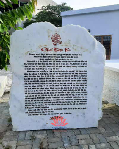 CĐB02 - Chú Đại Bi Khắc Đá Tự Nhiên, Đá Tự Nhiên Nguyên Khối