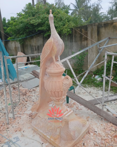 Tượng con công- dieukhacdaanhnhat.com