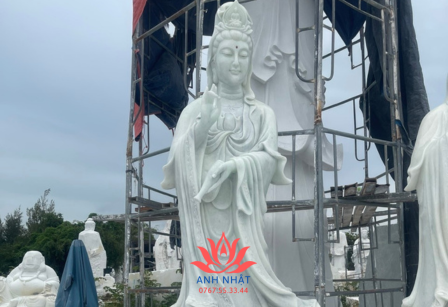 Giữa Biển Đời, Có Một Người Lắng Nghe – Đó Là  Mẹ Quan Âm